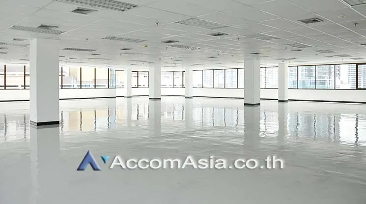 unit Office space For Rent in Silom, Bangkok  near BTS Sala Daeng (AA12145)